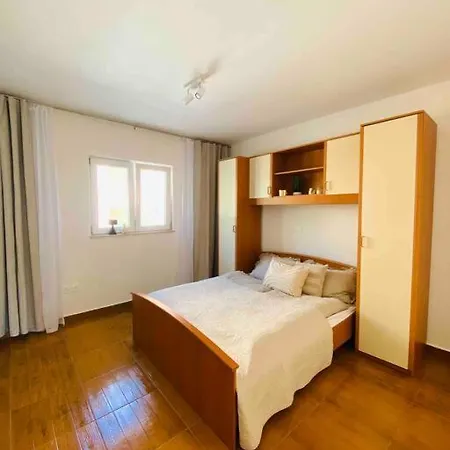 Apartment Bol Apartamento